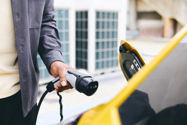 ricarica auto elettrica